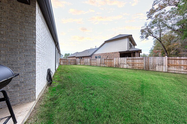 Building Photo - 17459 Vino Vines Ln