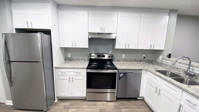 Building Photo - 6476 Voyles Dr