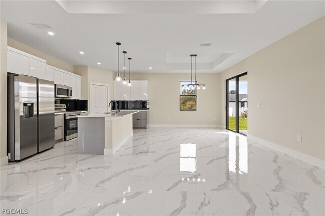 Building Photo - 2713 25th St SW