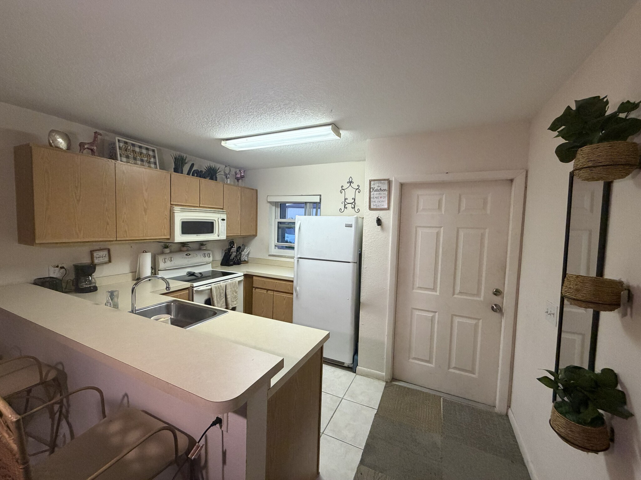 Building Photo - 25050 Sandhill Blvd