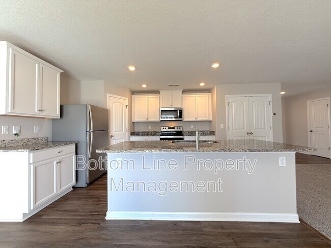 Building Photo - 9132 Creedmore Hills Dr