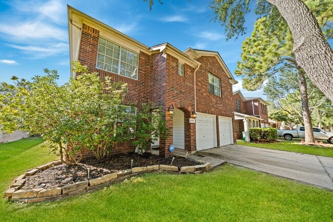 Building Photo - 10211 E Summit Canyon Dr