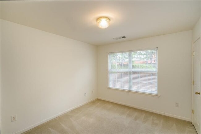 Building Photo - 3363 Hidden Cove Cir NW