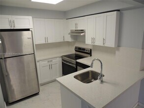 Building Photo - 15444 SW 85th Ln
