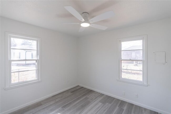 Building Photo - 2333 Eagle Dr