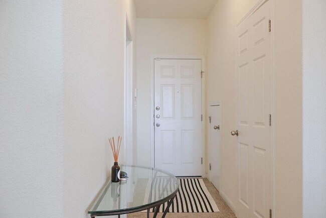 Building Photo - 13413 Larrys Ln