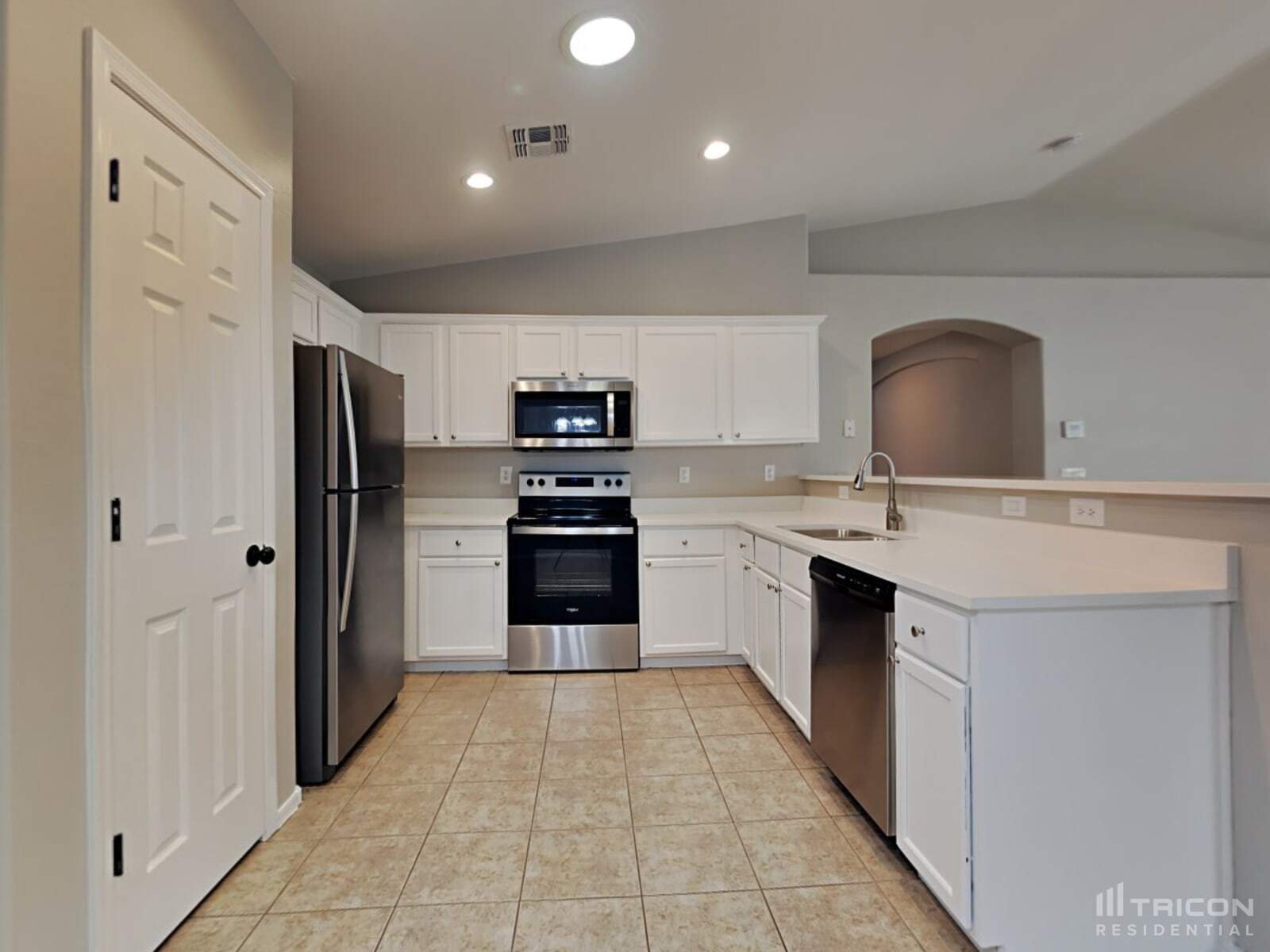 Building Photo - 14131 W Corrine Dr