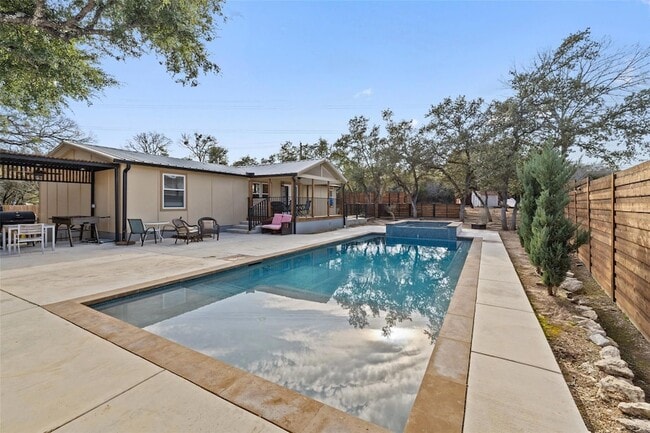 Building Photo - 5519 Hiline Rd