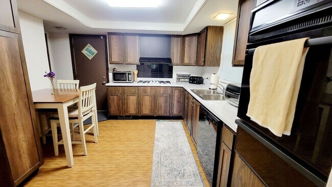 Building Photo - House - 2 Bedroom - Close to Downtown/WVU ...