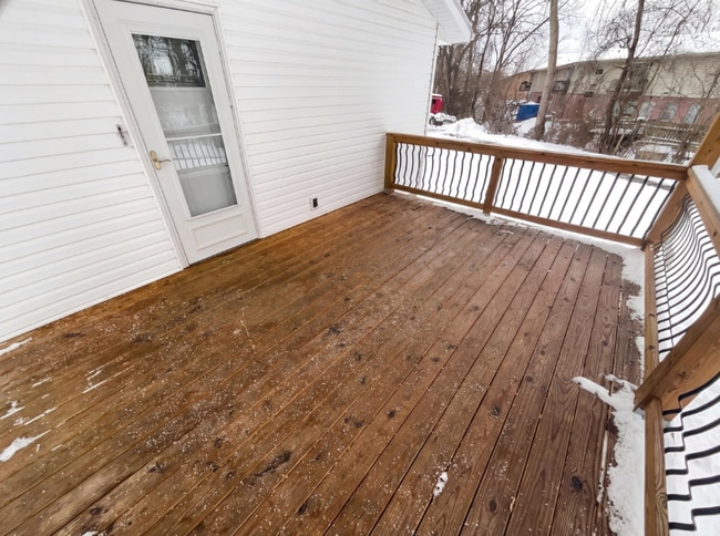 Building Photo - 202 Wildwood Ave