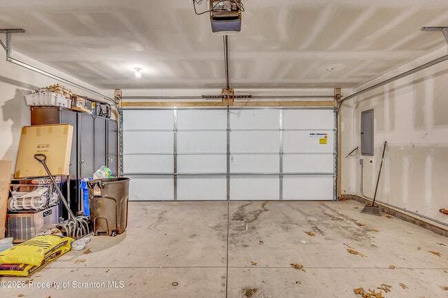 Building Photo - 12 Anna Dr