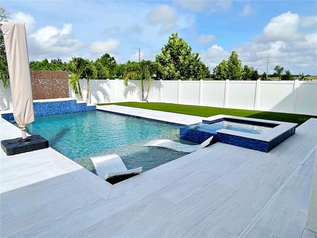 Building Photo - 6160 Hamlin Reserve Blvd