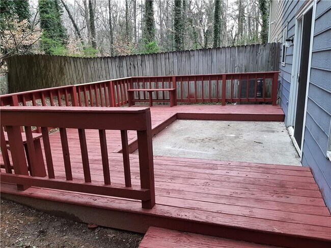 Building Photo - 4429 Coopers Creek Dr SE
