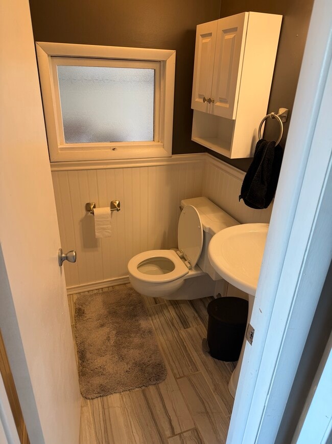 Building Photo - 1605 S 8th St