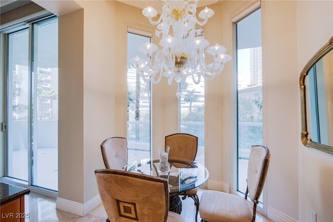 Building Photo - 2857 Paradise Rd