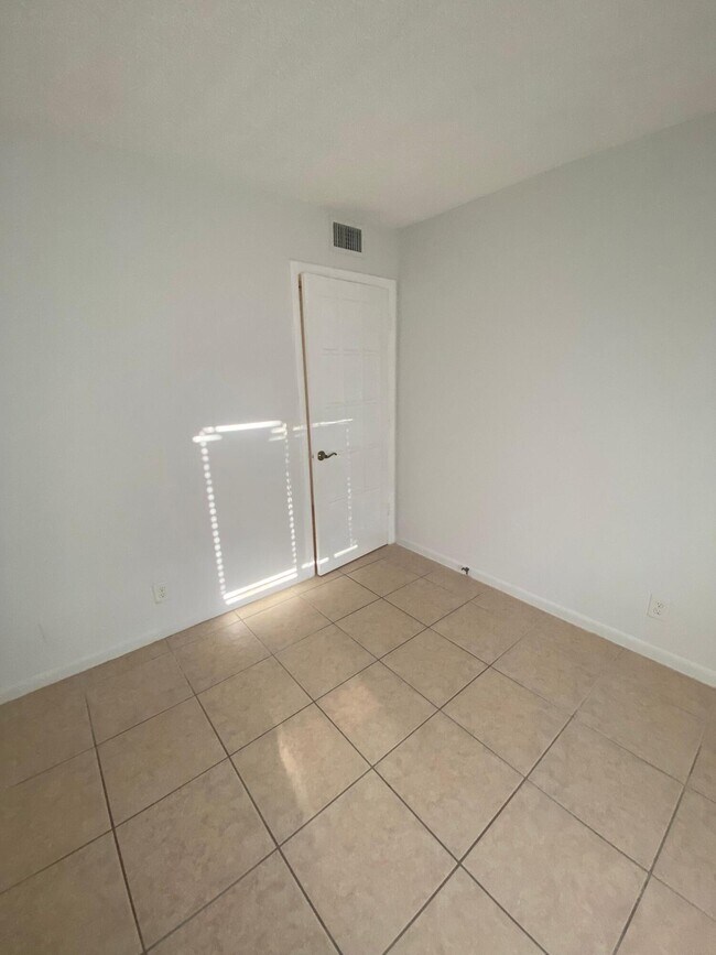 Building Photo - 4773 Sable Pine Cir