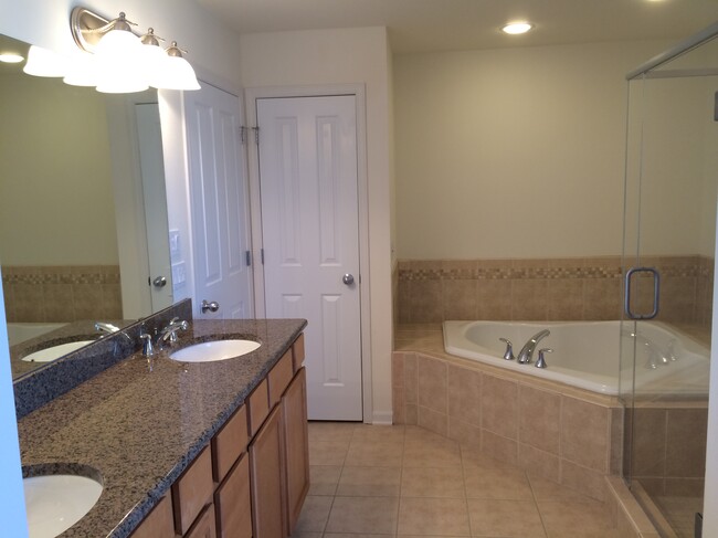 Master Bath - 1691 N Marshall St