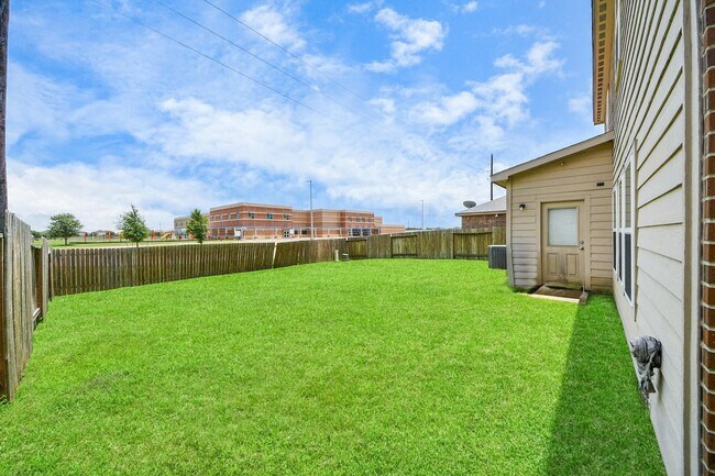 Building Photo - 9423 Grand Spark Dr