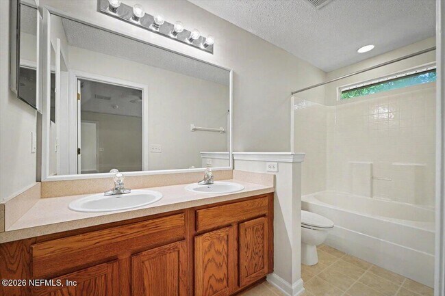 Building Photo - 10930 Lauren Oak Ln S
