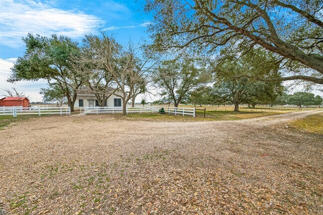 Building Photo - 1603 Blase Rd