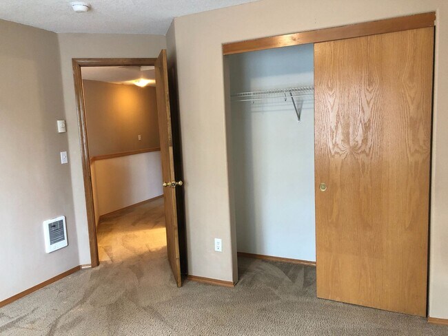 Building Photo - 270 SE Edwards Dr