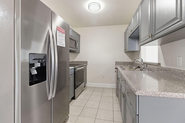 Building Photo - 551 Wingspan Way