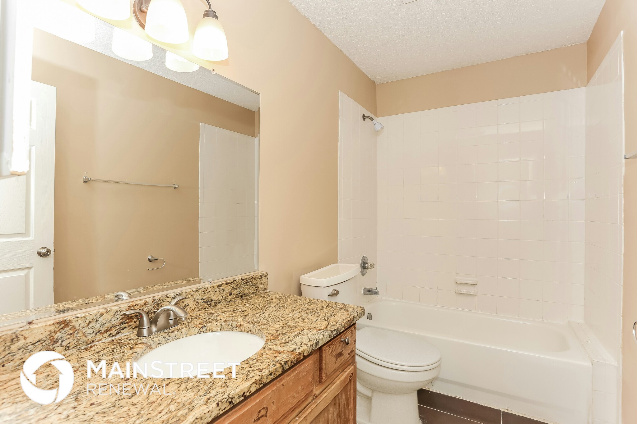 Building Photo - 5054 Knightsbridge Cir N