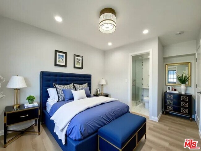 Building Photo - 11700 Dorothy St