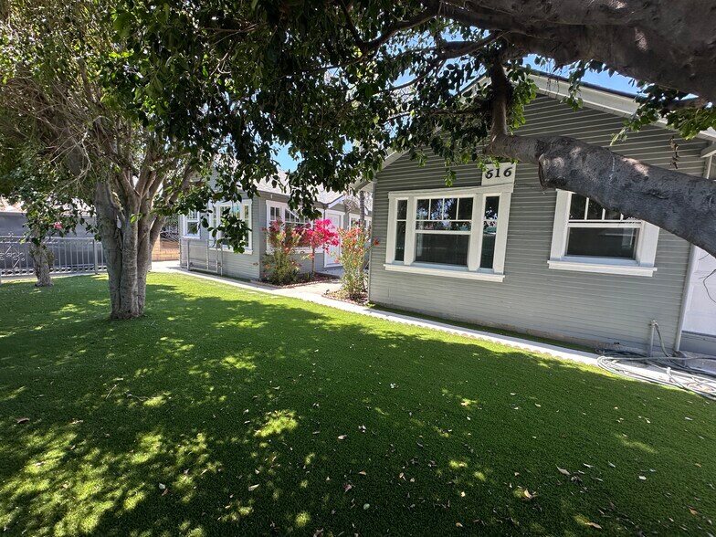 Primary Photo - 616 S Van Ness Ave