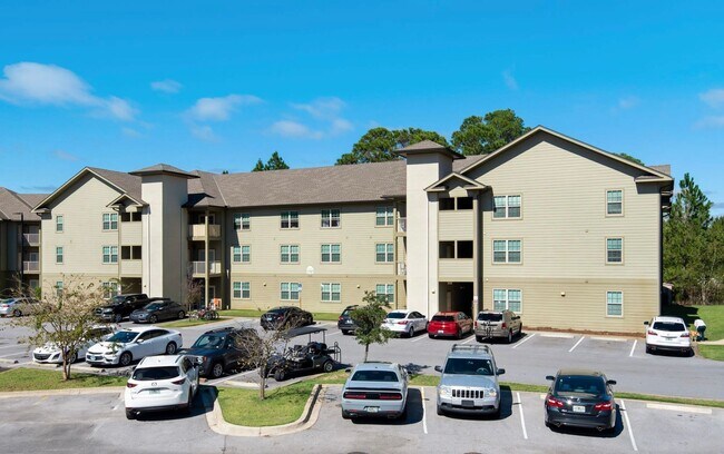 Building Photo - Beautiful Luxury 1 bedroom/1 bathroom Apartment in Fort Walton Beach