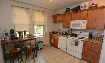 Building Photo - 24 Ransom Rd