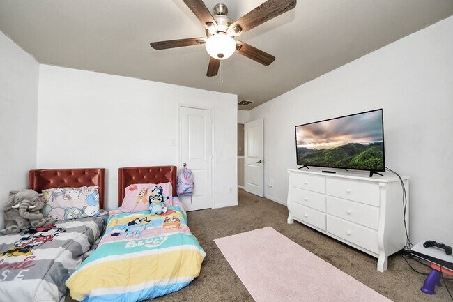 Building Photo - 18611 Cooper Ravine Wy