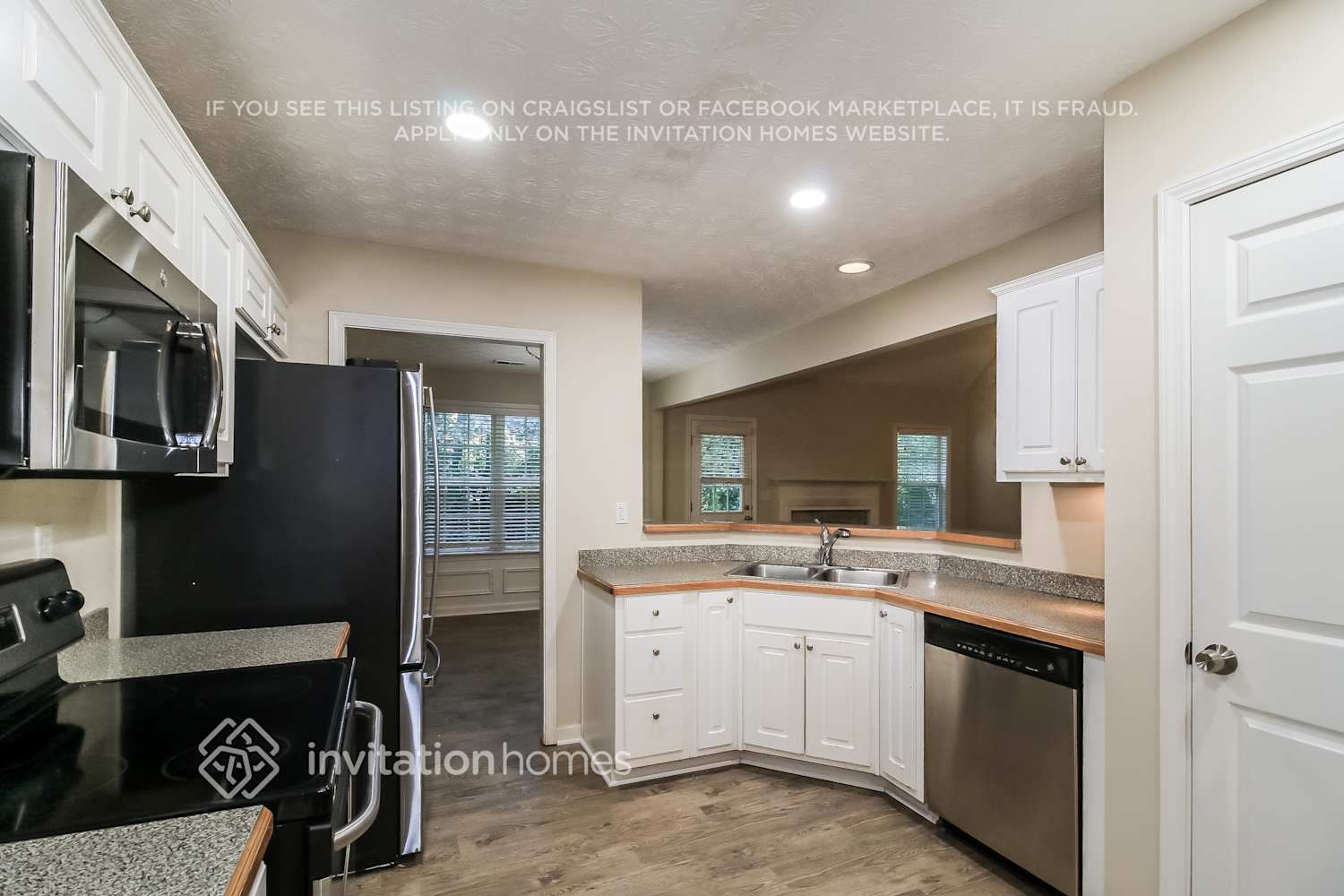Building Photo - 300 Shenandoah Dr