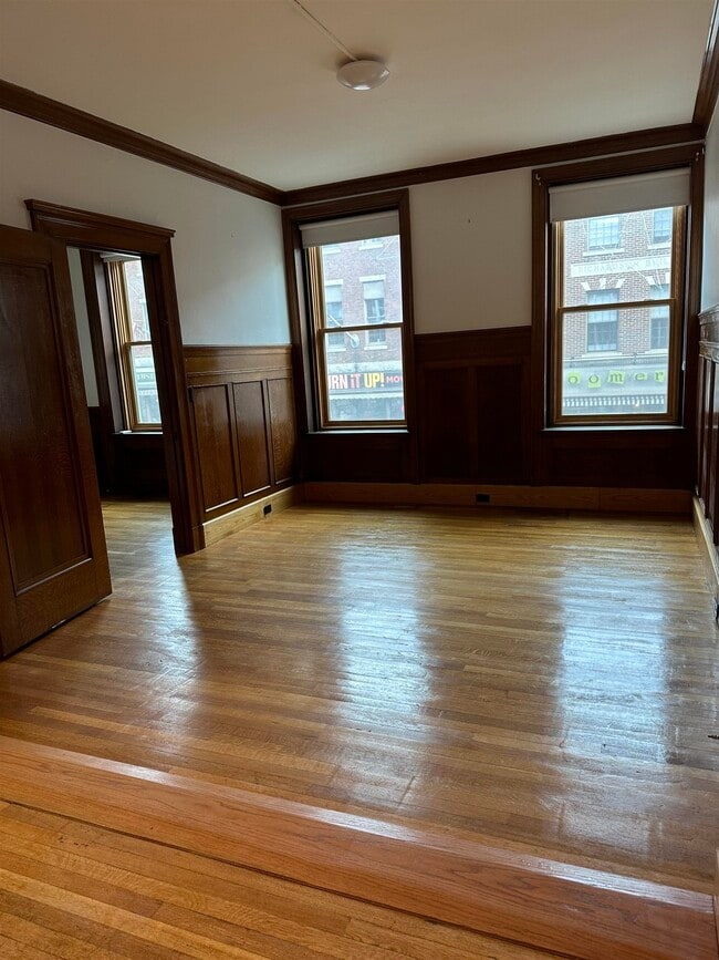 Building Photo - 4 Elliot St