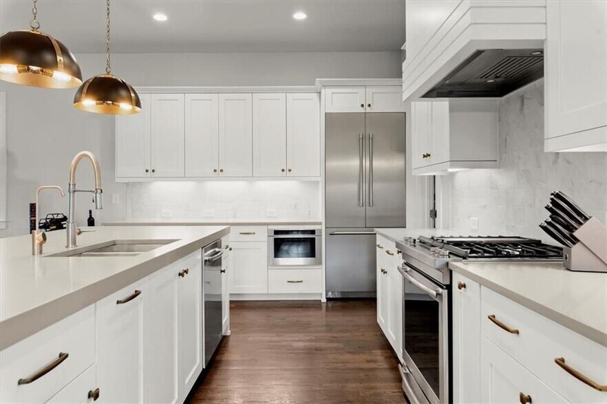 Building Photo - 4001 Haverhill Dr NE