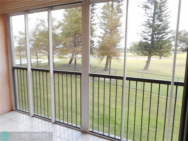 Building Photo - 3150 W Rolling Hills Cir