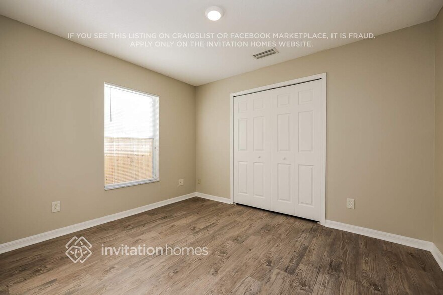 Building Photo - 11504 Village Brook Dr