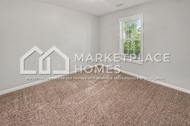 Building Photo - 225 Falcon Ridge Dr