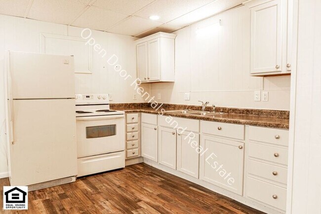 Building Photo - 17425 IN-37