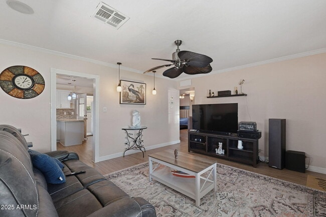 Building Photo - 3640 N 21st Ave