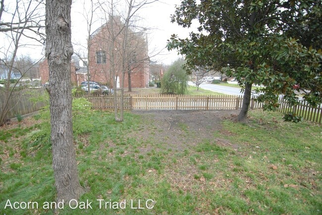 Building Photo - 3 br, 2 bath House - 625 Park Ave