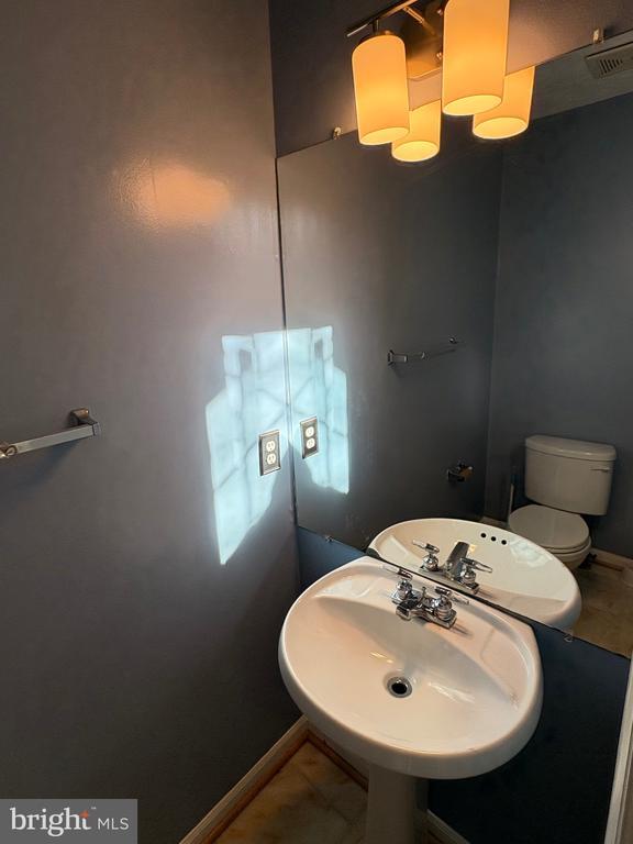 Building Photo - 2606 Windy Oak Ct