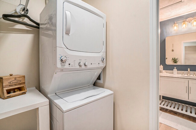 Building Photo - 2506 J Maddy Pky