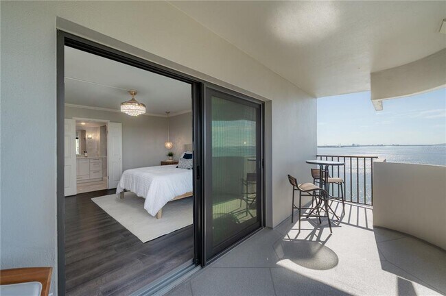 Building Photo - 4141 Bayshore Blvd