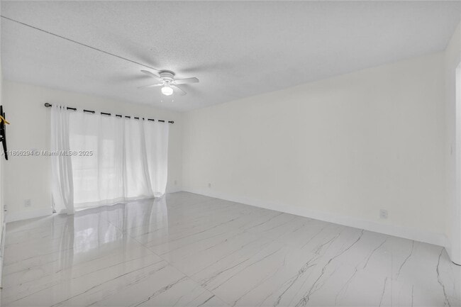 Building Photo - 4154 NW 90th Ave