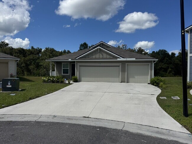 Building Photo - For Rent- 2nd month FREE Rent