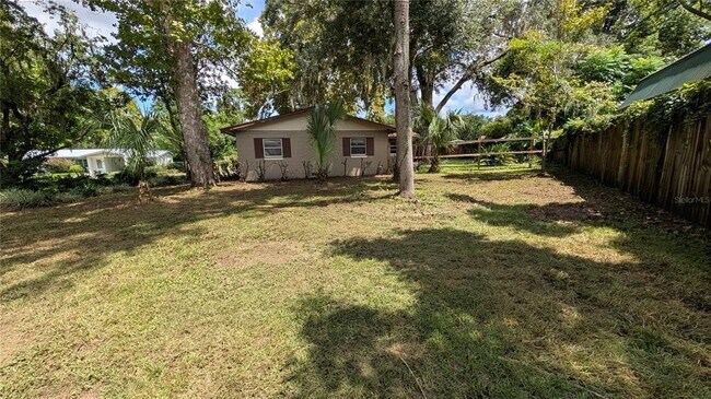 Building Photo - 1408 NE 25th Pl