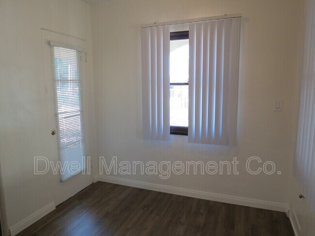 Building Photo - 8458 Golden Ave
