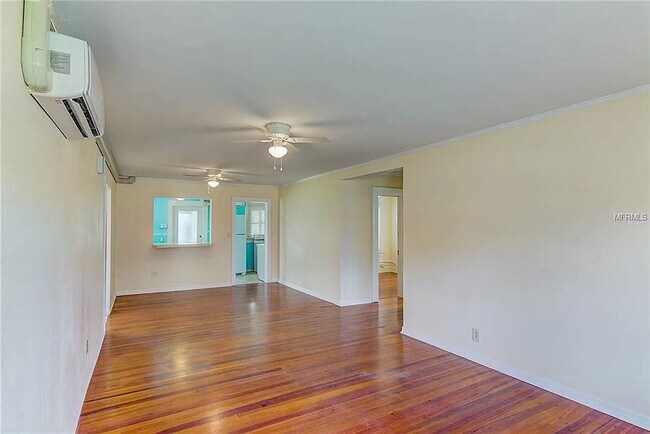 Building Photo - 408 3rd Ave E