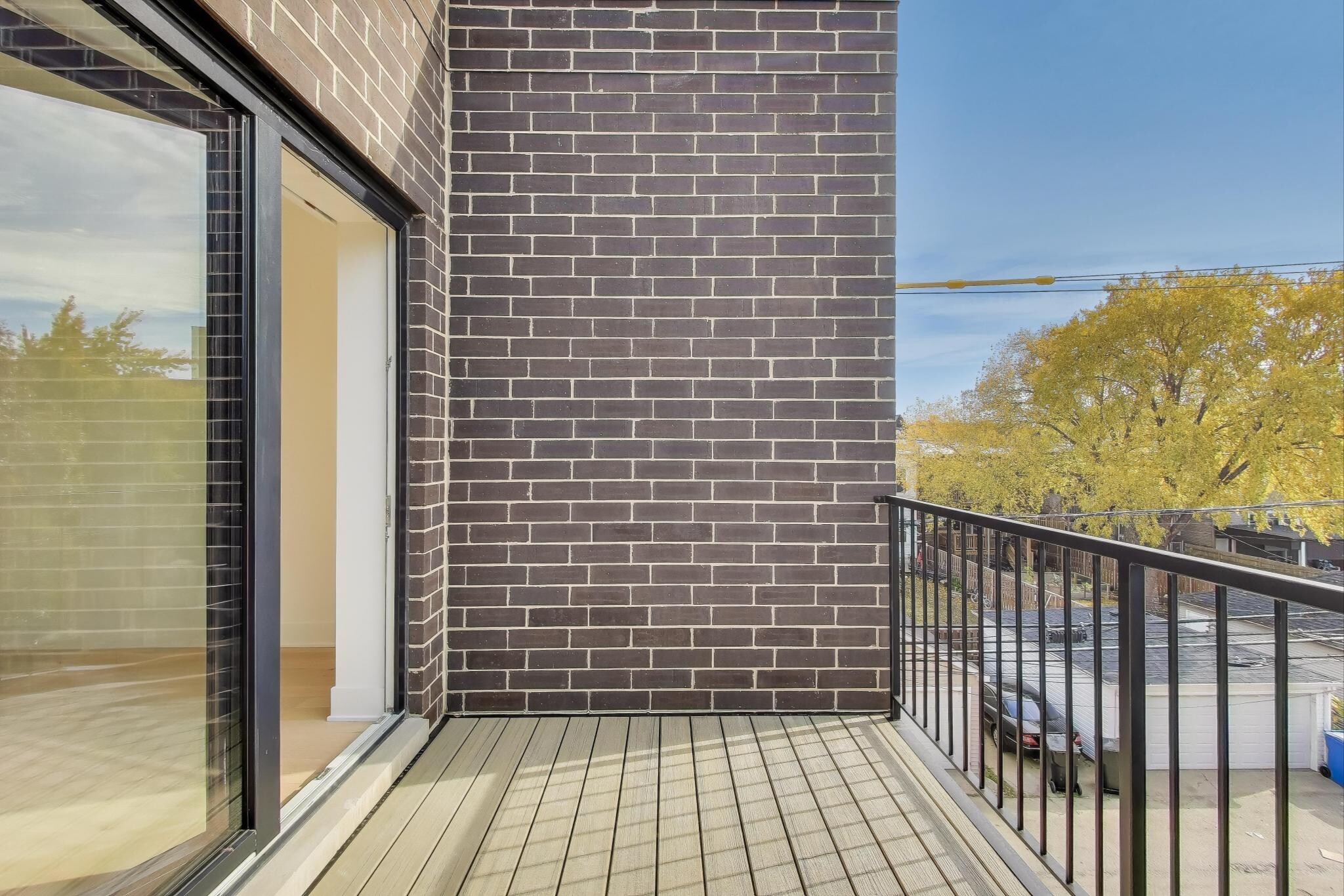 Building Photo - 1619 W Lawrence Ave